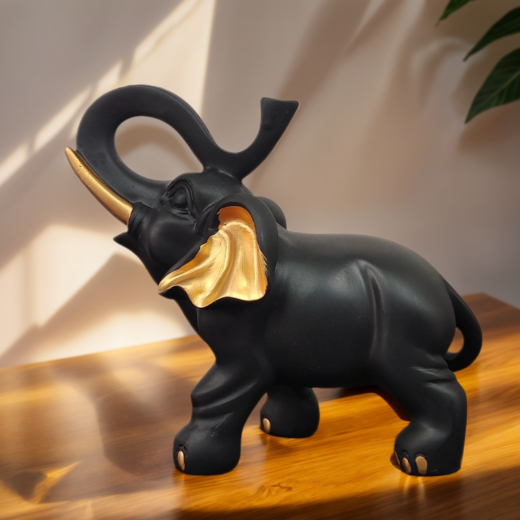 Resin Art Decoration Items - 1 Piece of Black Gold Lucky