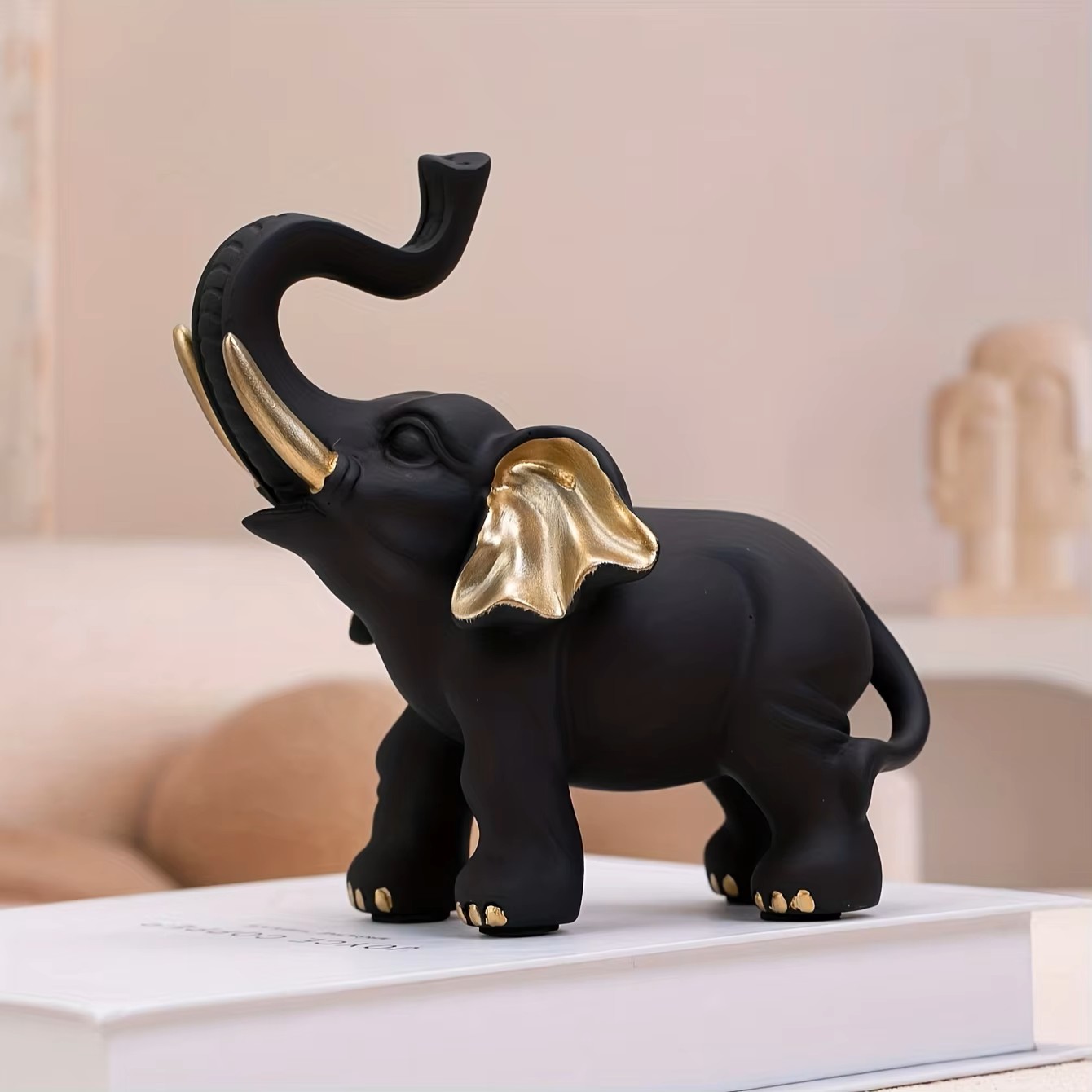 1 Piece of Black Gold Lucky El - Resin Art Decoration Items 评论和价格