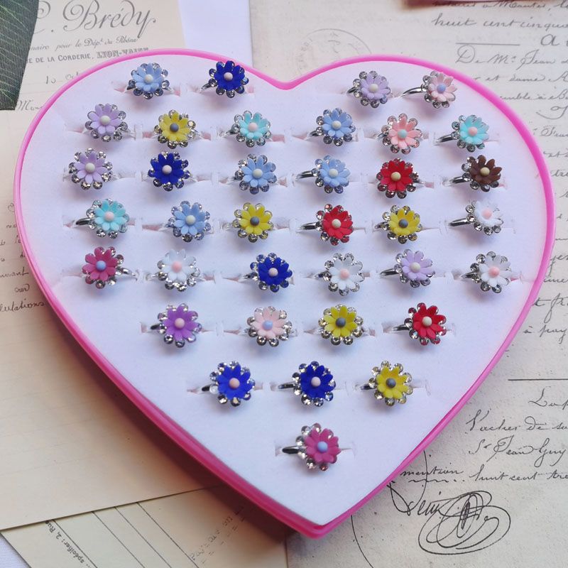 10pcs/Lot Cute Children's Cart - Resin Art Ring 评论和价格