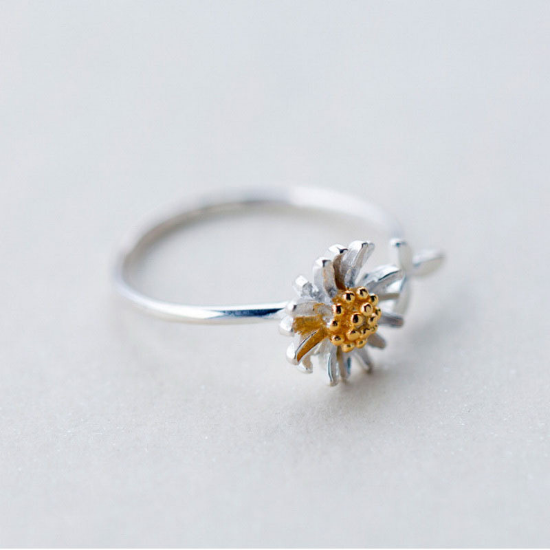 2021 New Spring White Enamel D - Resin Art Ring 评论和价格