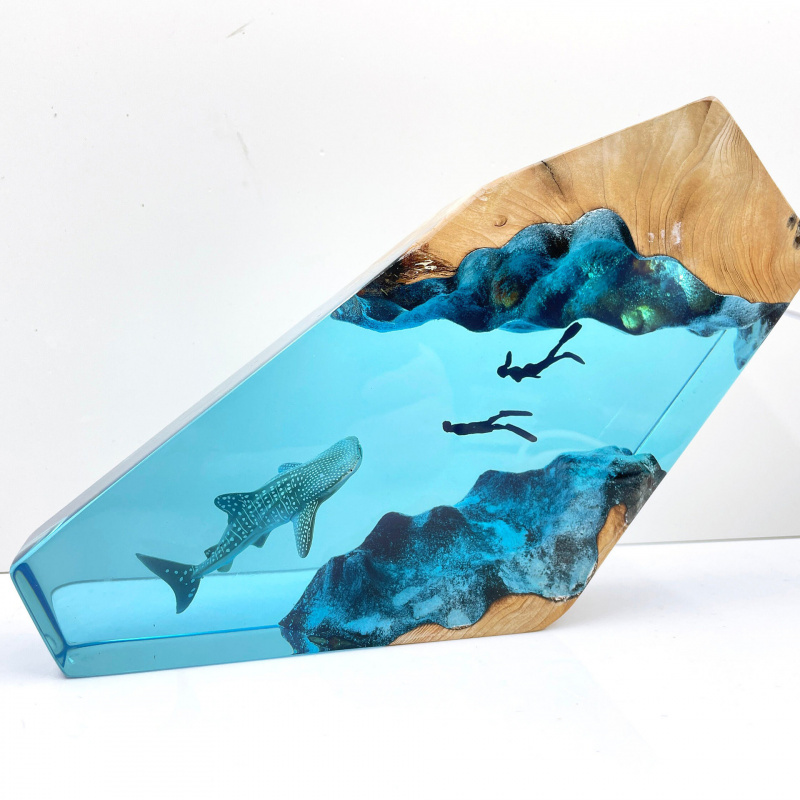 Miniature Whale Shark Diver Re - Resin Art Decoration Items 评论和价格